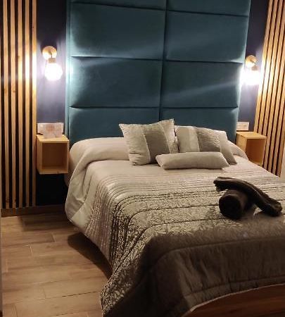 Duerme A Gusto - Tu Habitacion Acogedora En Torredonjimeno Kültér fotó