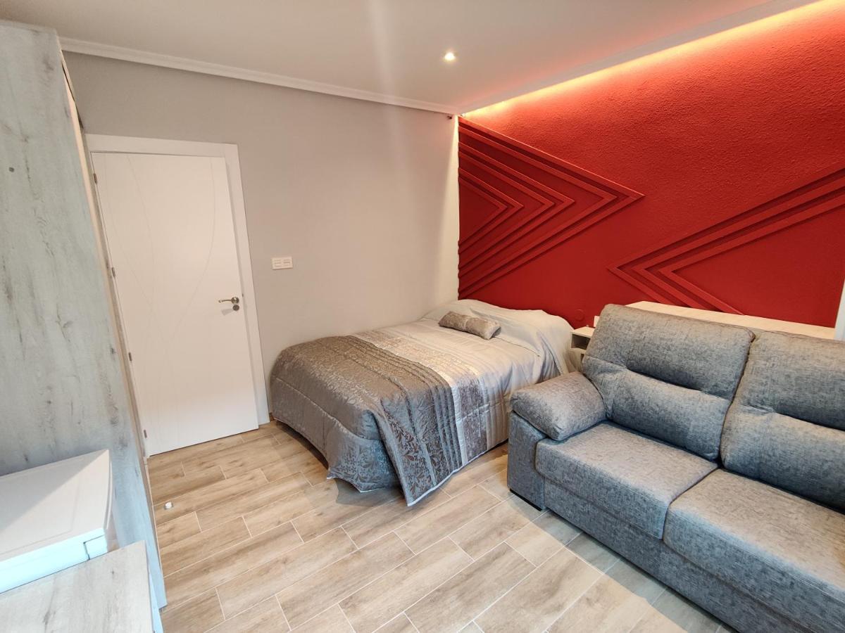 Duerme A Gusto - Tu Habitacion Acogedora En Torredonjimeno Kültér fotó