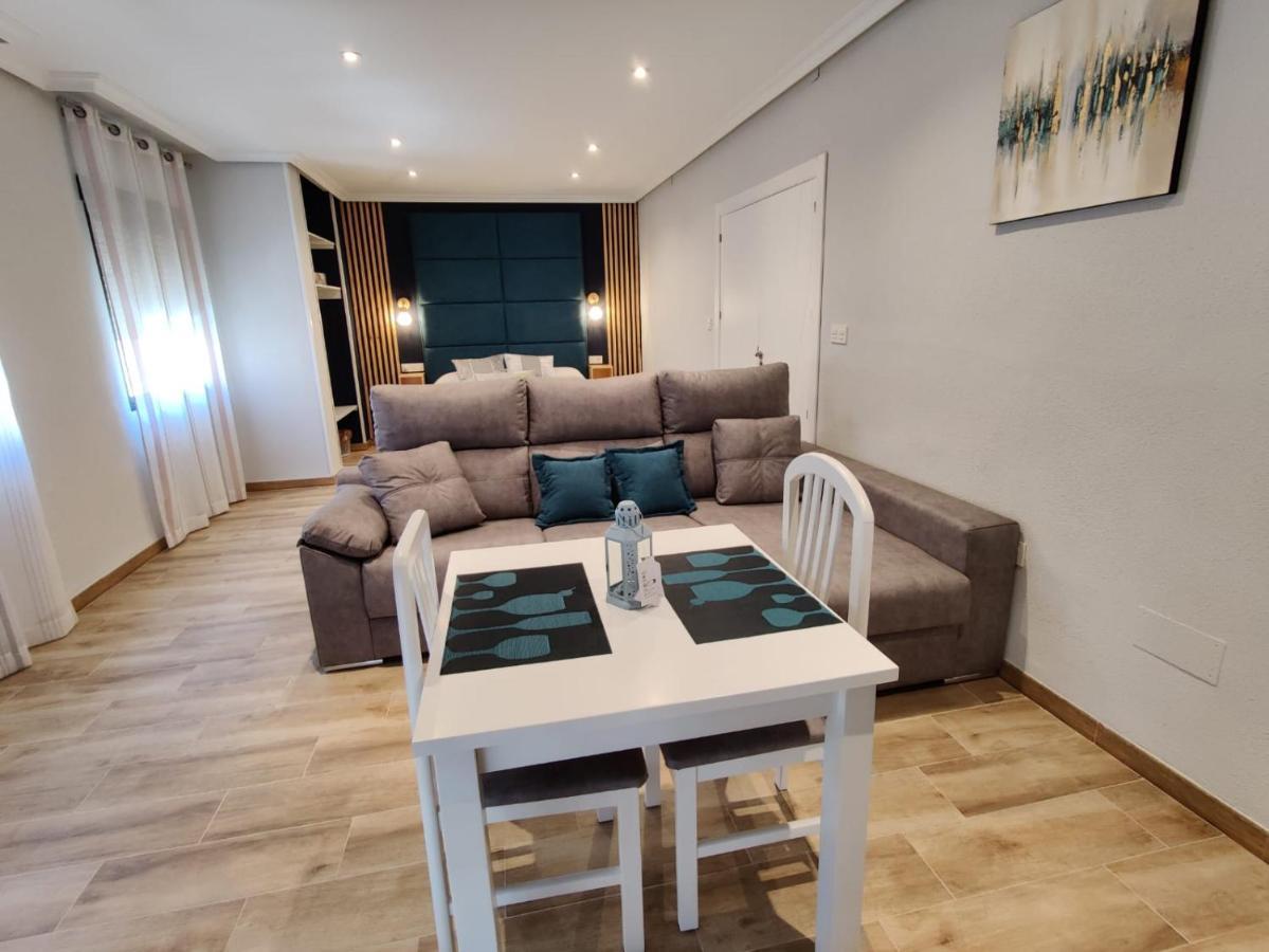 Duerme A Gusto - Tu Habitacion Acogedora En Torredonjimeno Kültér fotó