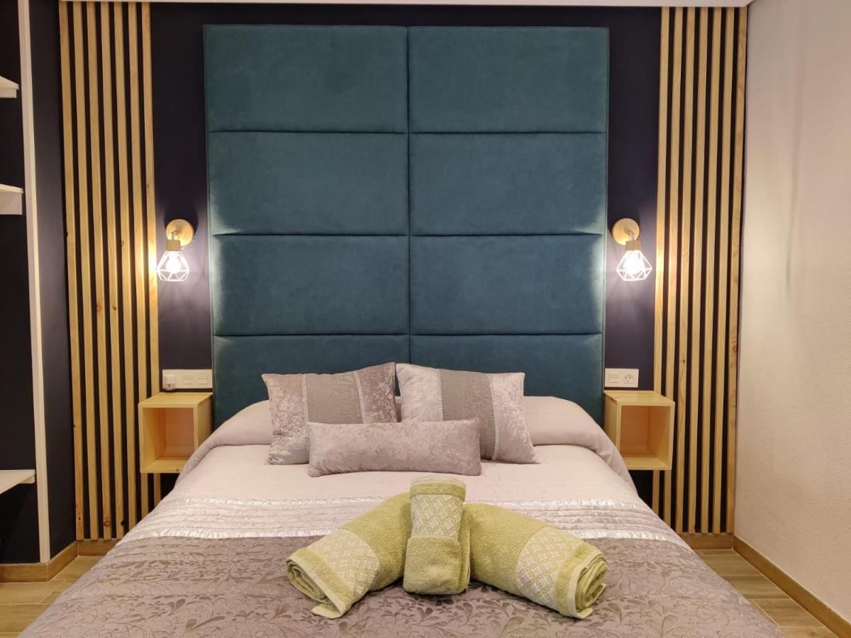 Duerme A Gusto - Tu Habitacion Acogedora En Torredonjimeno Kültér fotó