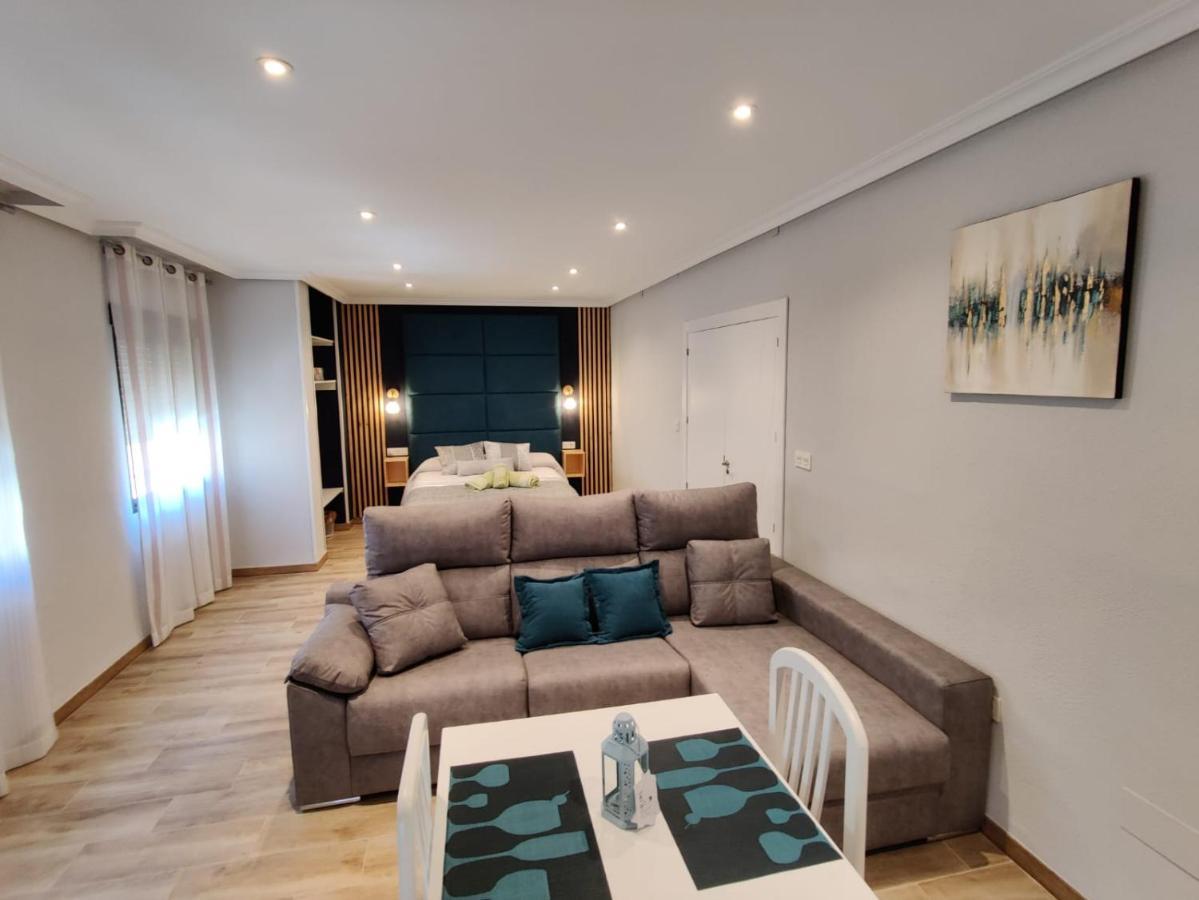 Duerme A Gusto - Tu Habitacion Acogedora En Torredonjimeno Kültér fotó