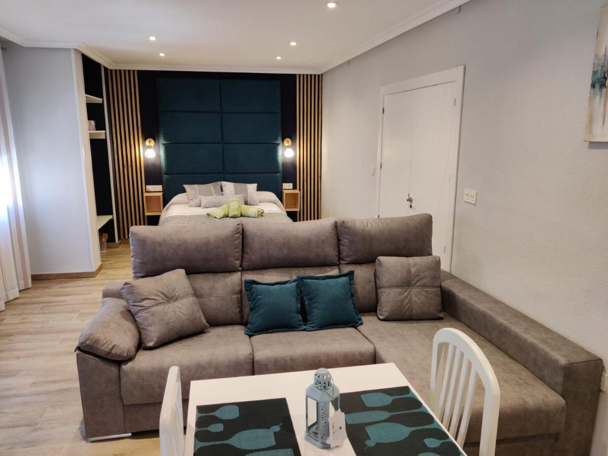 Duerme A Gusto - Tu Habitacion Acogedora En Torredonjimeno Kültér fotó