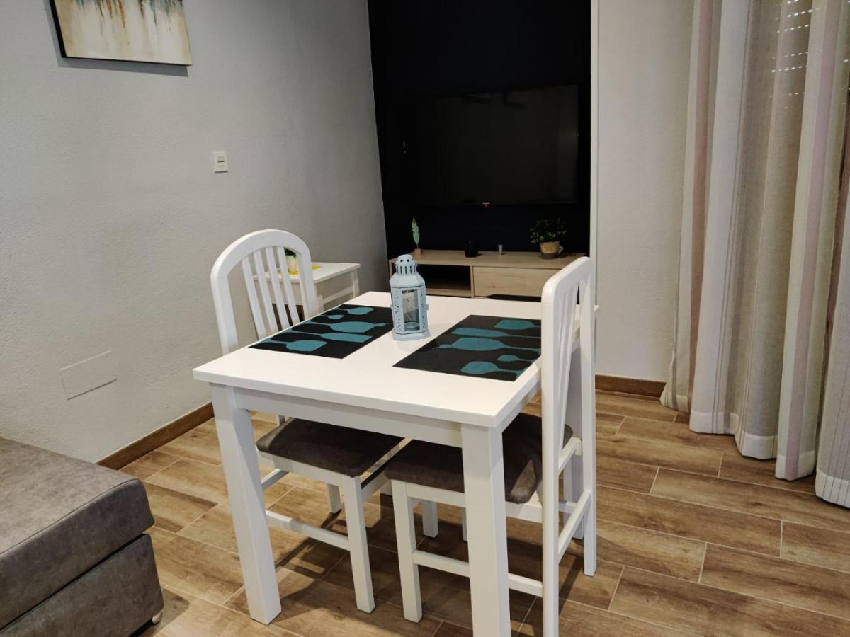 Duerme A Gusto - Tu Habitacion Acogedora En Torredonjimeno Kültér fotó